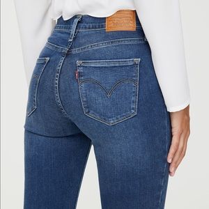 Levi’s 720 High Rise Skinny Jean